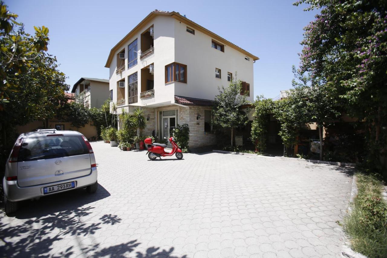 Akropoli Hotel 3*
